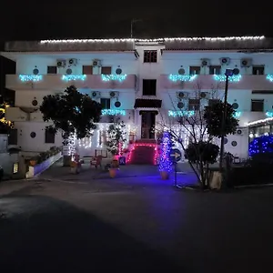 Souvenir Hotel